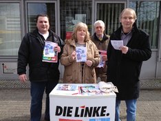 Stand der Marler Linken beim Aktionstag Umfairteilen
