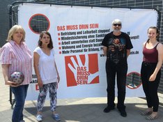 Mitglieder des Stadtverbandes DIE LINKE. Marl in Aktion auf dem Markt der Möglichkeiten in Hüls Süd